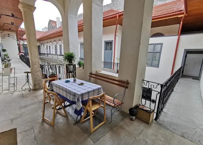 Apor Apartments
