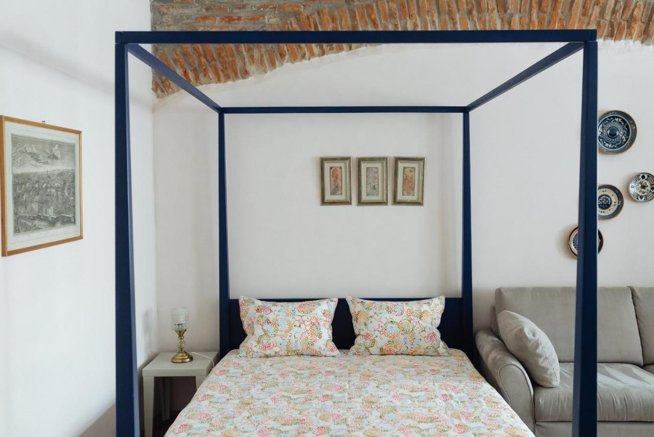 Apor Apartment