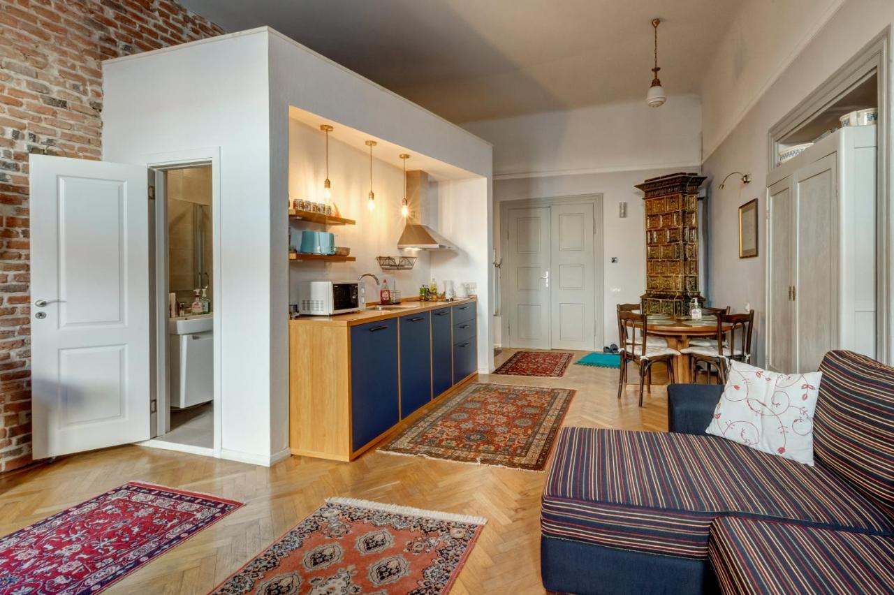 Apor Apartment