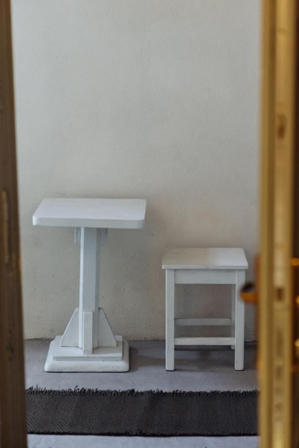 Apor Apartment *
