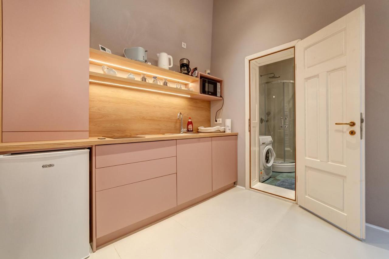 Apor Apartment