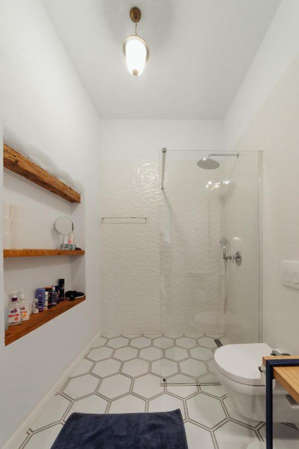 Apor Apartment
